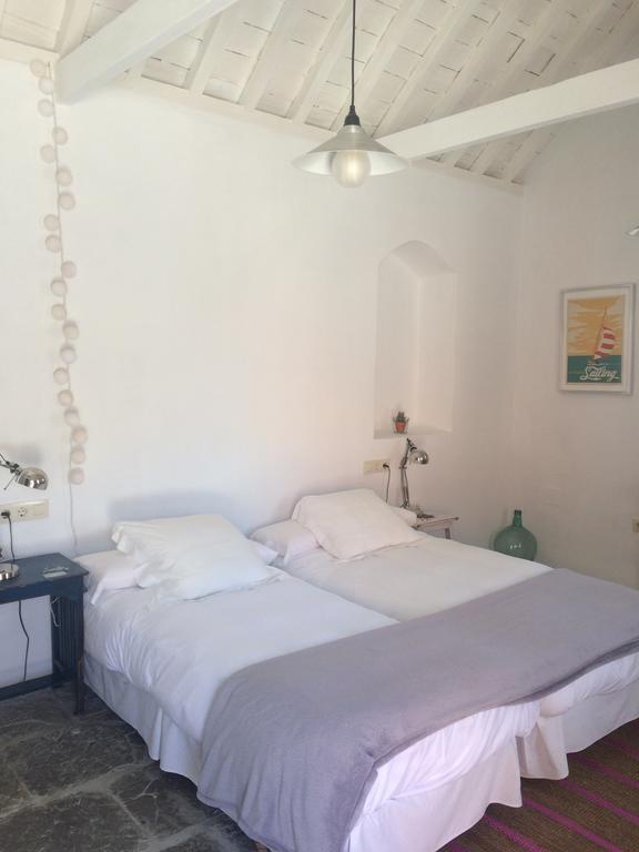 Cortijo El Pozuelo Guest House Tarifa Exterior photo